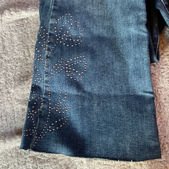 NWT Lucky Brand studded high rise Stevie flare. Studded floral on flare - Picture 2 of 10
